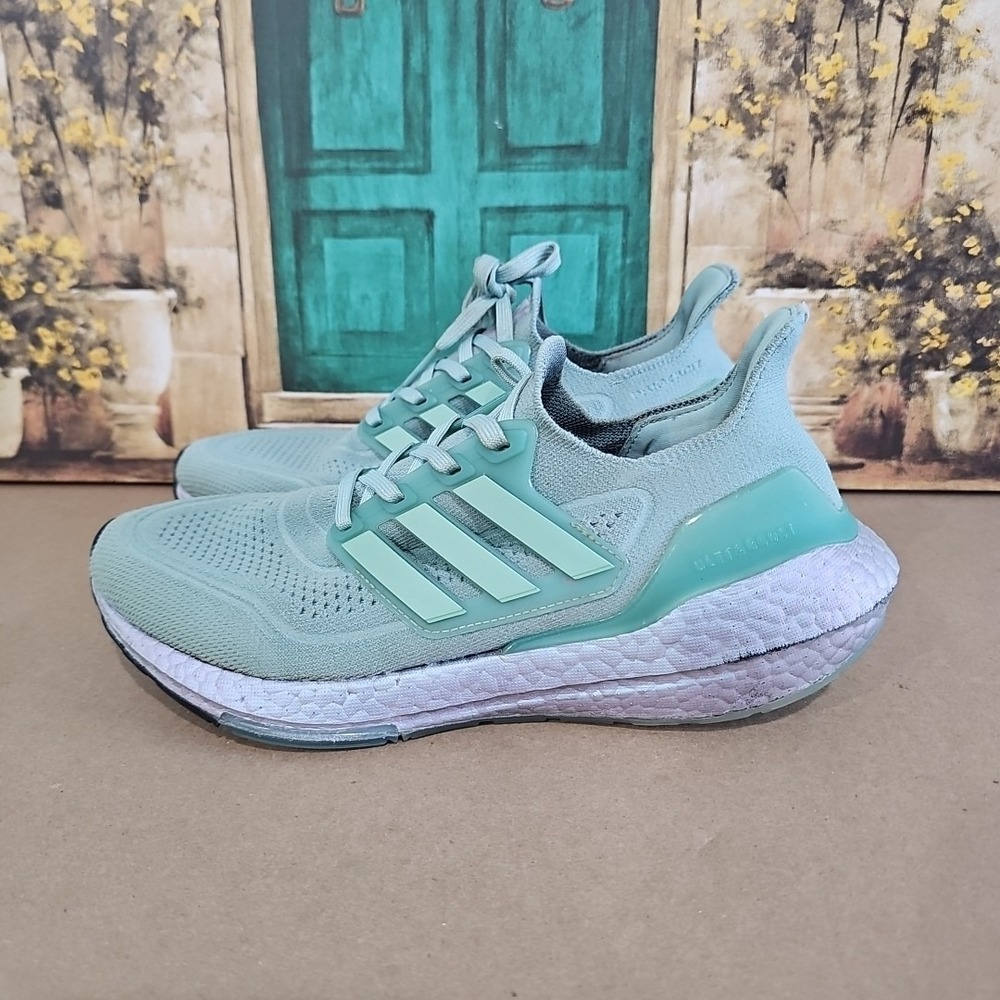 Adidas Ultraboost 21 Primeblue FY0408 Sage Green Athletic Running Shoe Women 8.5